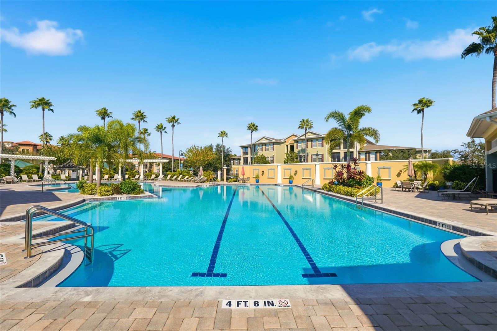 LAKESIDE AT LAKES OF WINDERMERE CONDO PH 3 - Residential Lease