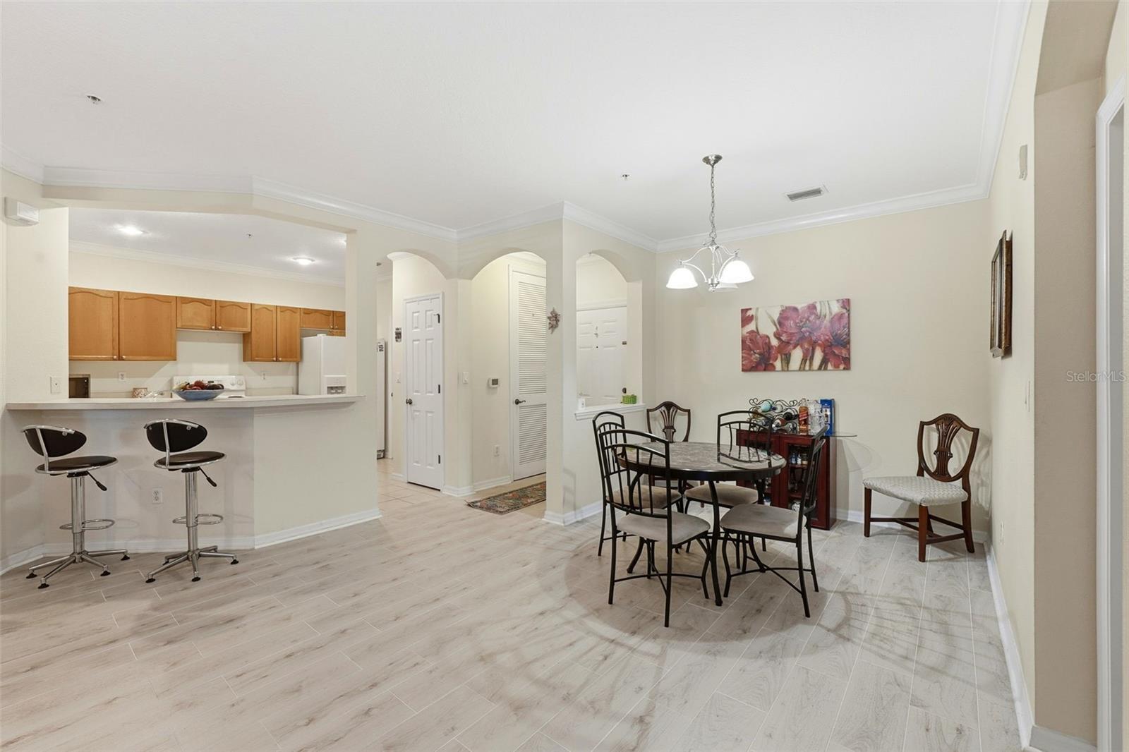 LAKESIDE AT LAKES OF WINDERMERE CONDO PH 3 - Residential Lease