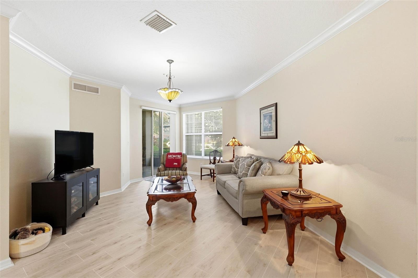 LAKESIDE AT LAKES OF WINDERMERE CONDO PH 3 - Residential Lease