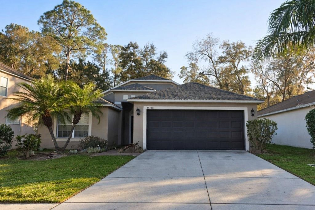 Photo of 35138 Meadow Reach Drive, Zephyrhills, FL 33541 (MLS # W7883075)