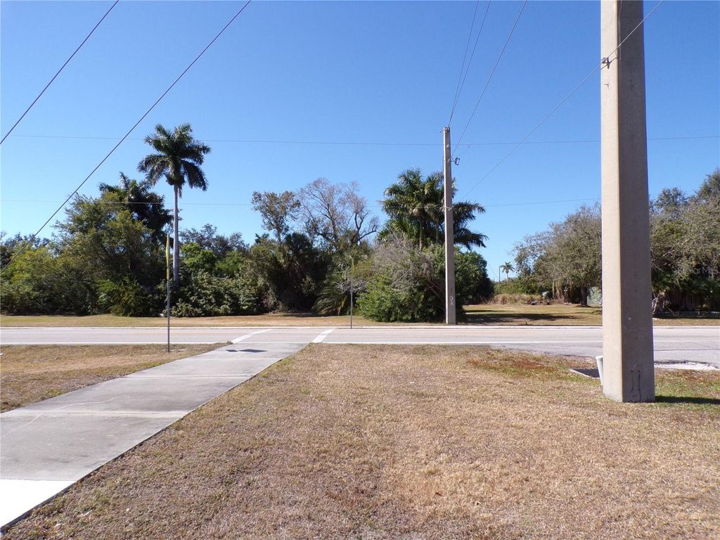 Photo of 711 Cooper Street, Punta Gorda, FL 33950 (MLS # C7521759)