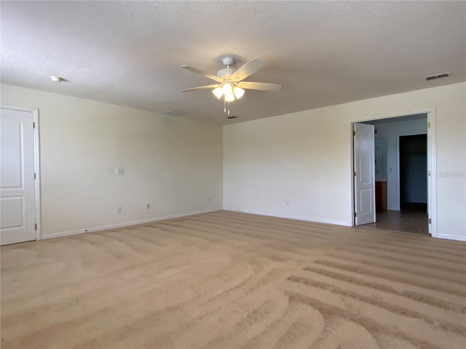 PARK NBRHD 05 - Residential Lease