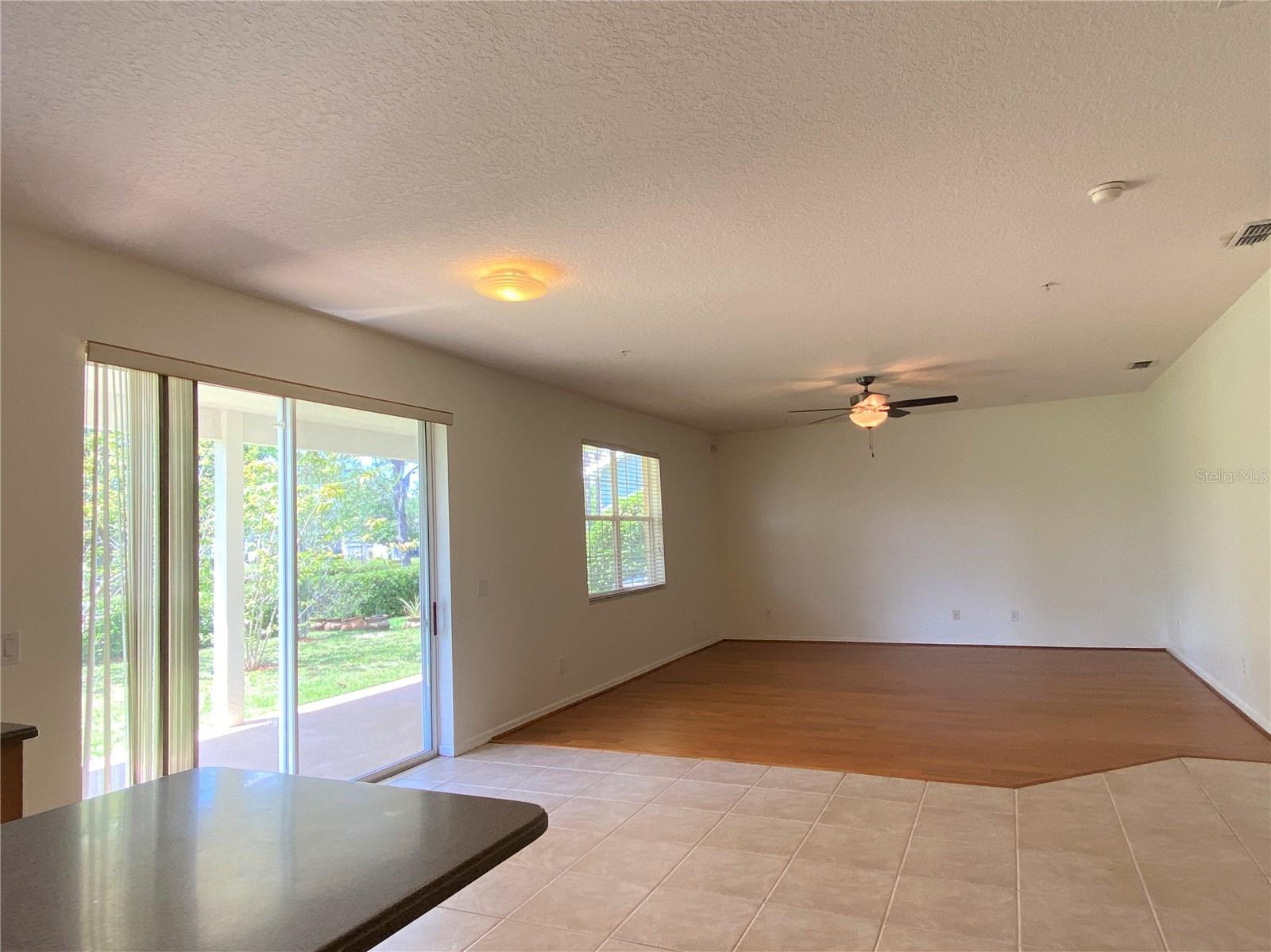 PARK NBRHD 05 - Residential Lease