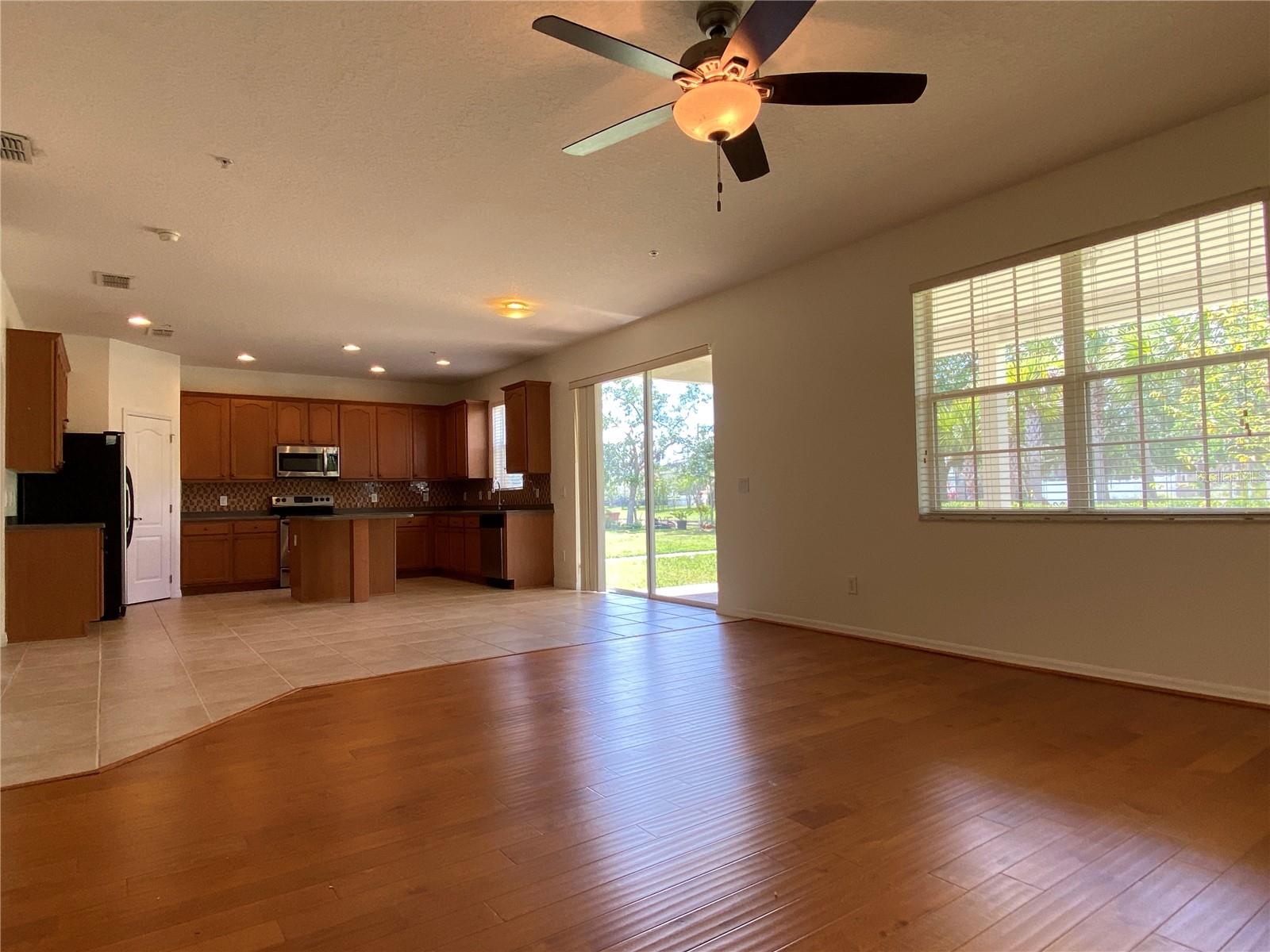 PARK NBRHD 05 - Residential Lease