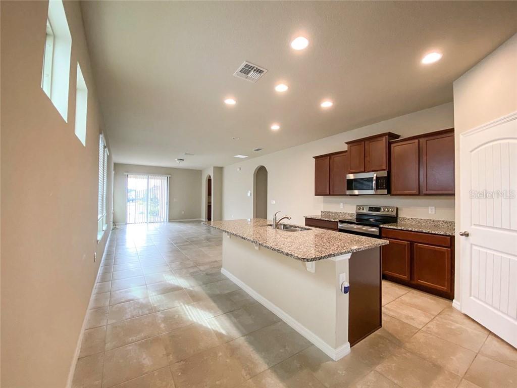 WATERLEIGH PH 2C-1 - Residential Lease