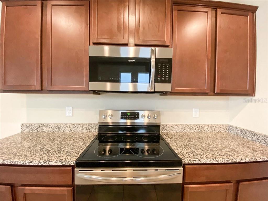 WATERLEIGH PH 2C-1 - Residential Lease