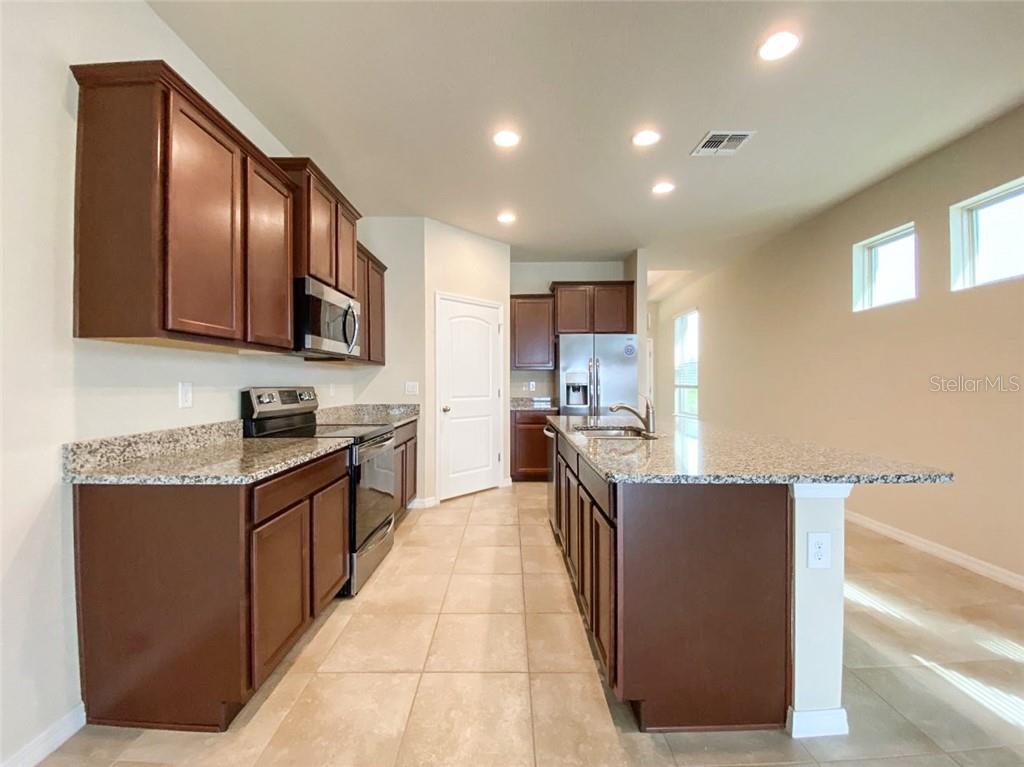 WATERLEIGH PH 2C-1 - Residential Lease