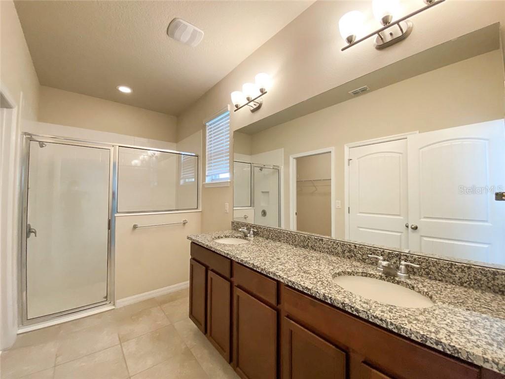 WATERLEIGH PH 2C-1 - Residential Lease