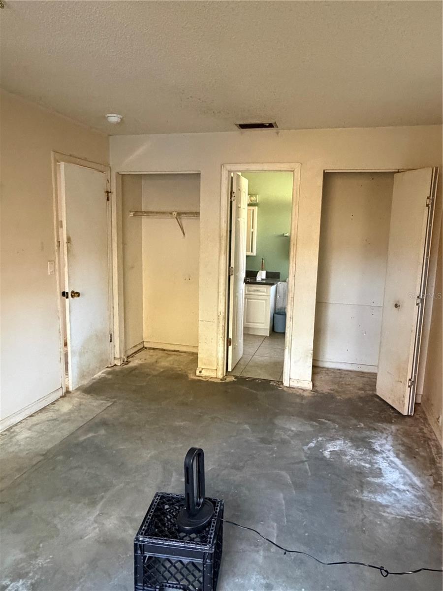 FLORA VILLA - Residential