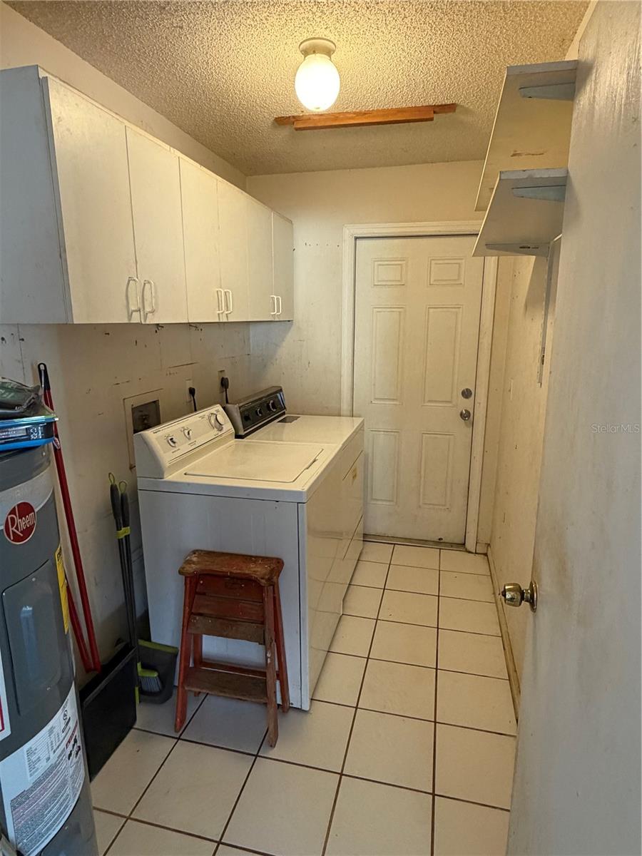 FLORA VILLA - Residential