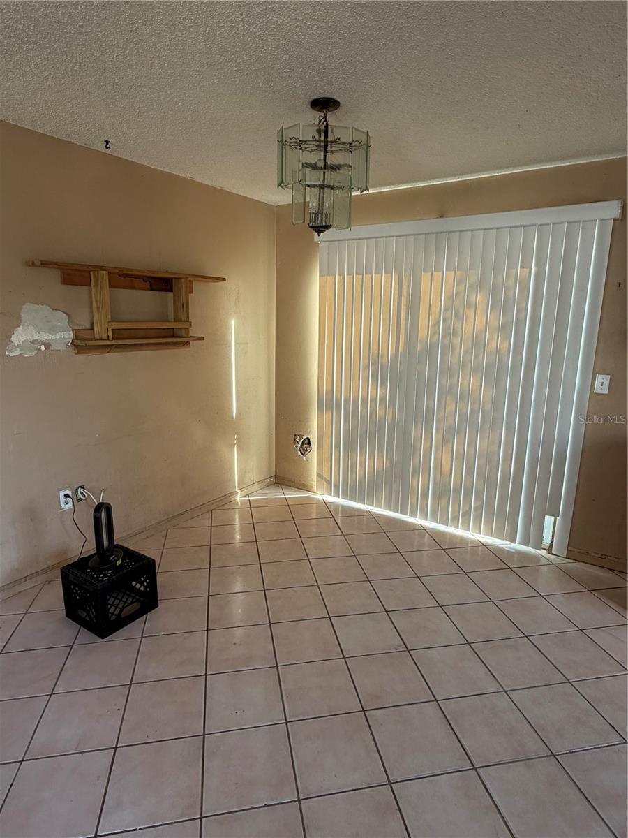 FLORA VILLA - Residential