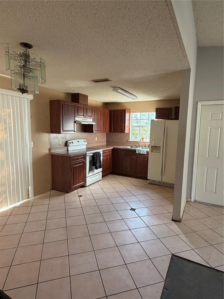 FLORA VILLA - Residential