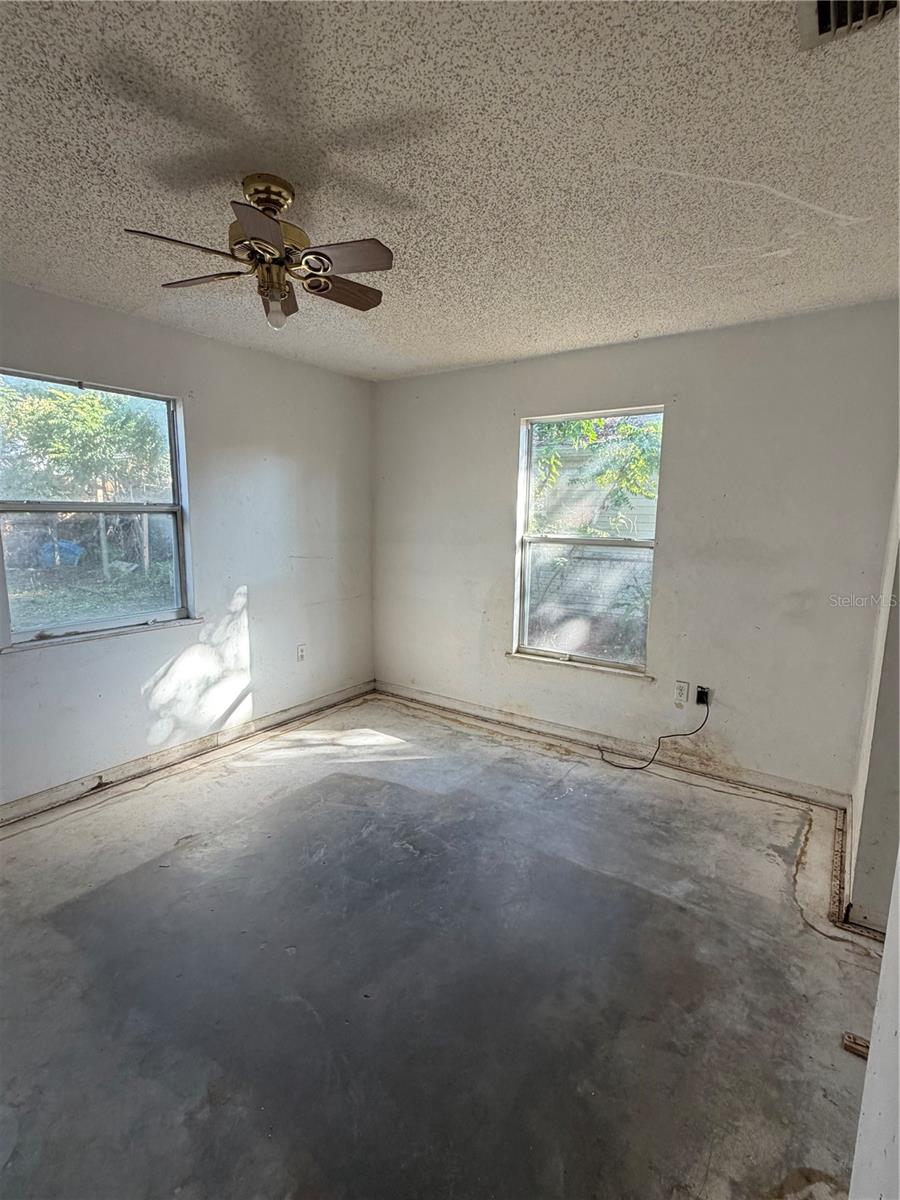 FLORA VILLA - Residential