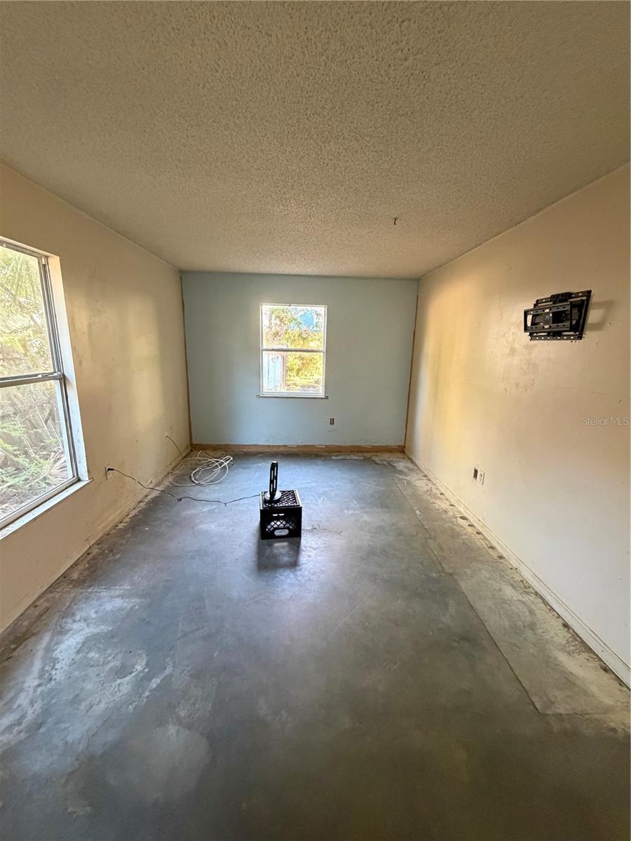 FLORA VILLA - Residential