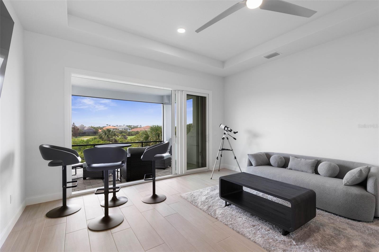 OCEAN RIDGE SUB - Residential