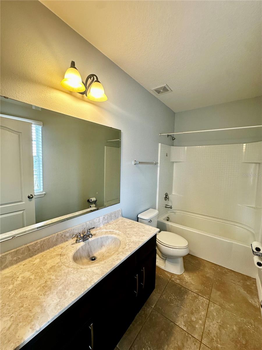 JESUPS RESERVE TWNHMS REP - Residential Lease