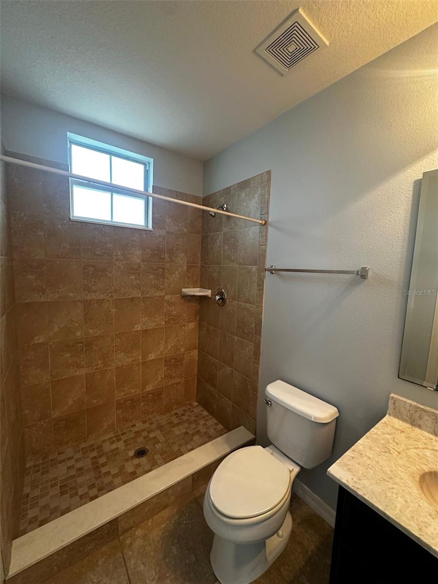 JESUPS RESERVE TWNHMS REP - Residential Lease