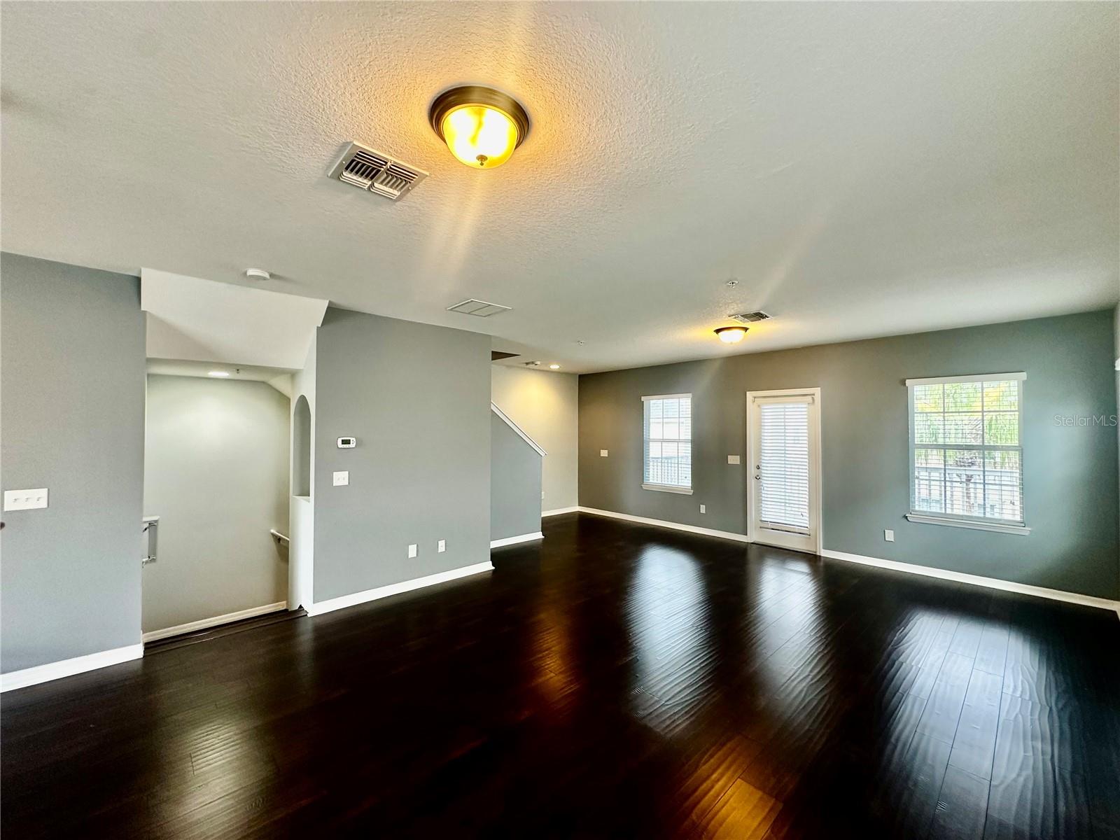 JESUPS RESERVE TWNHMS REP - Residential Lease