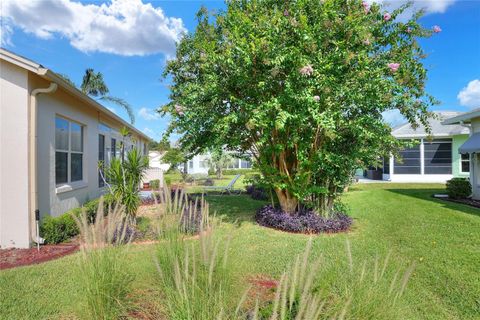 A home in LAKELAND