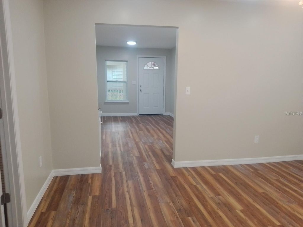 Photo of 19040 Ravenswood Road, Altoona, FL 32702 (MLS # O6395401)