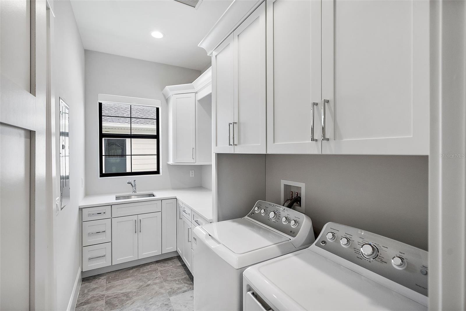 IDA HEIGHTS - Residential