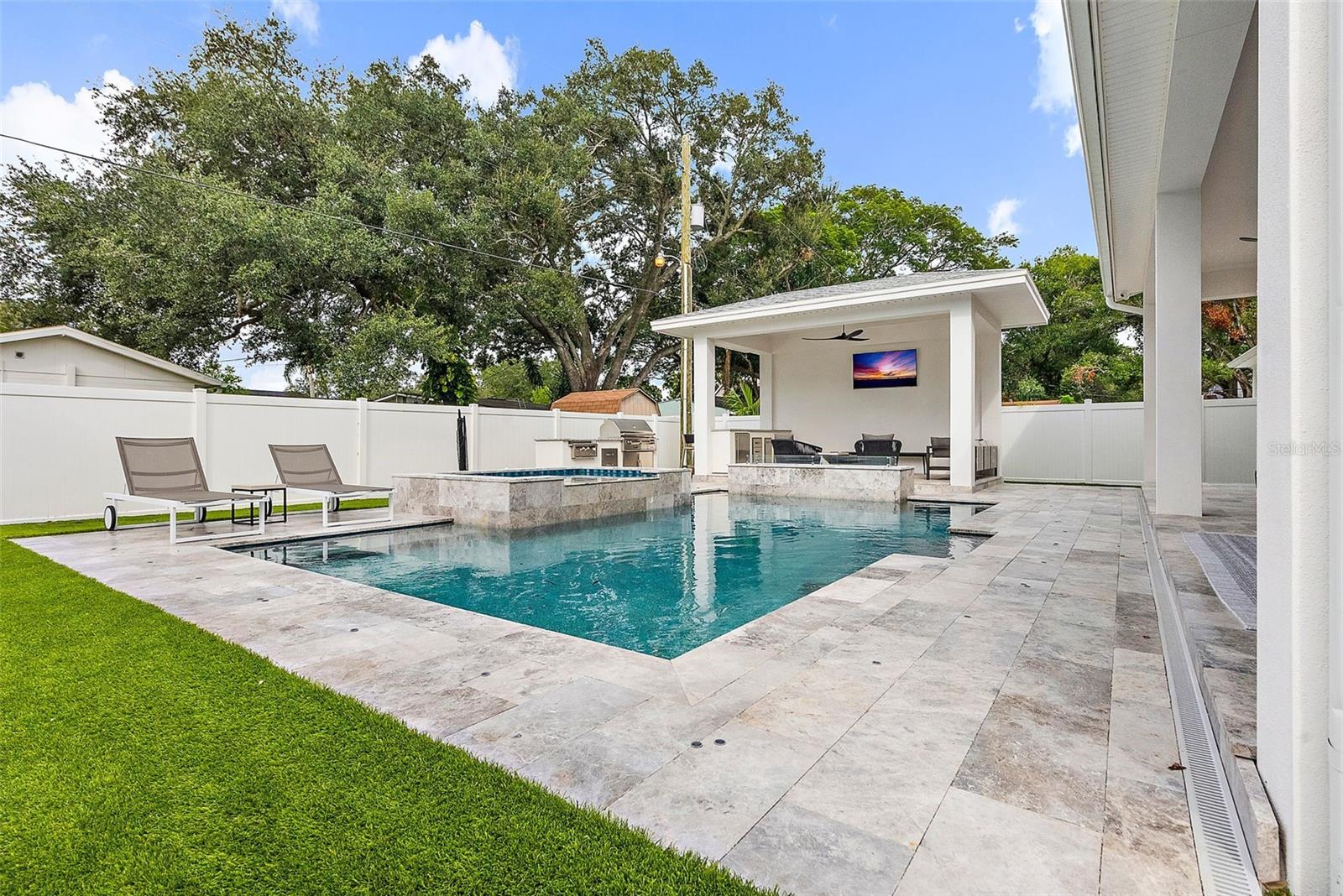 IDA HEIGHTS - Residential