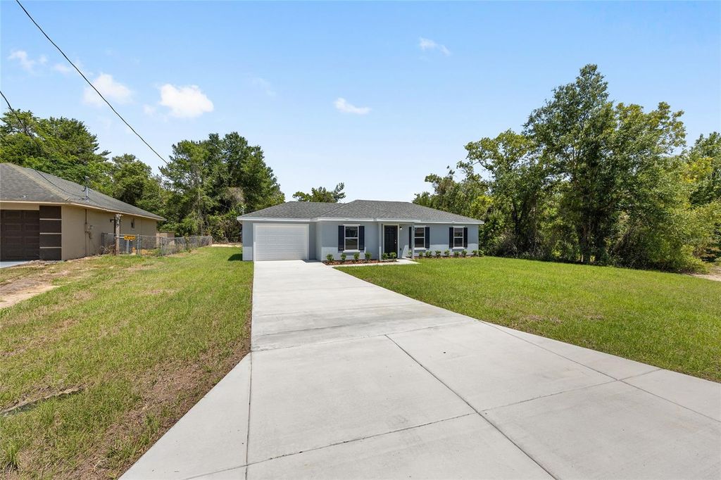 Photo of 29 Olive Circle, Ocala, FL 34472 (MLS # OM724376)