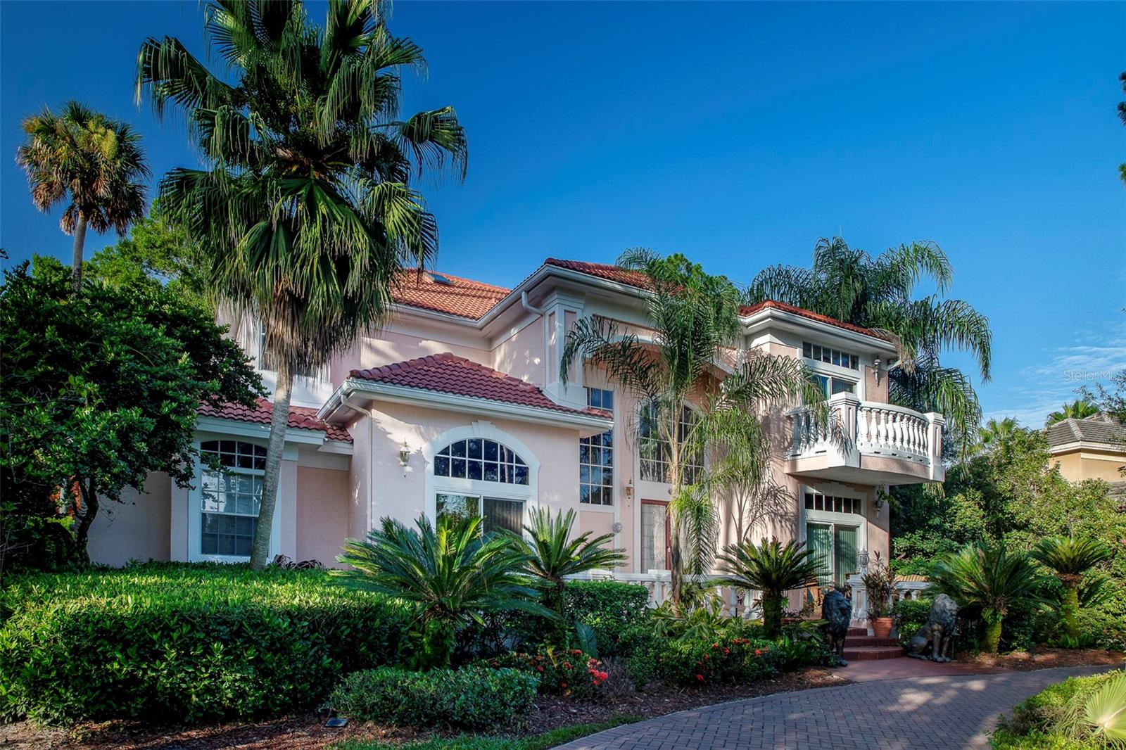 5393 SHORELINE CIRCLE