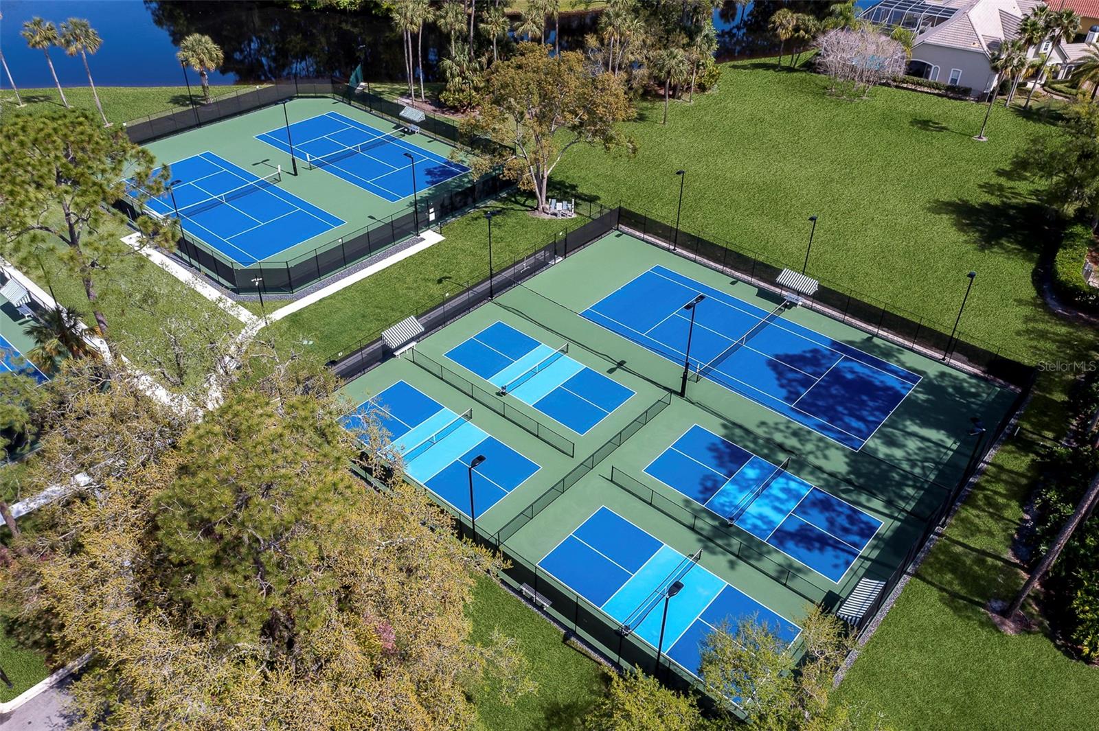 LAKE FOREST SEC 1 - Residential