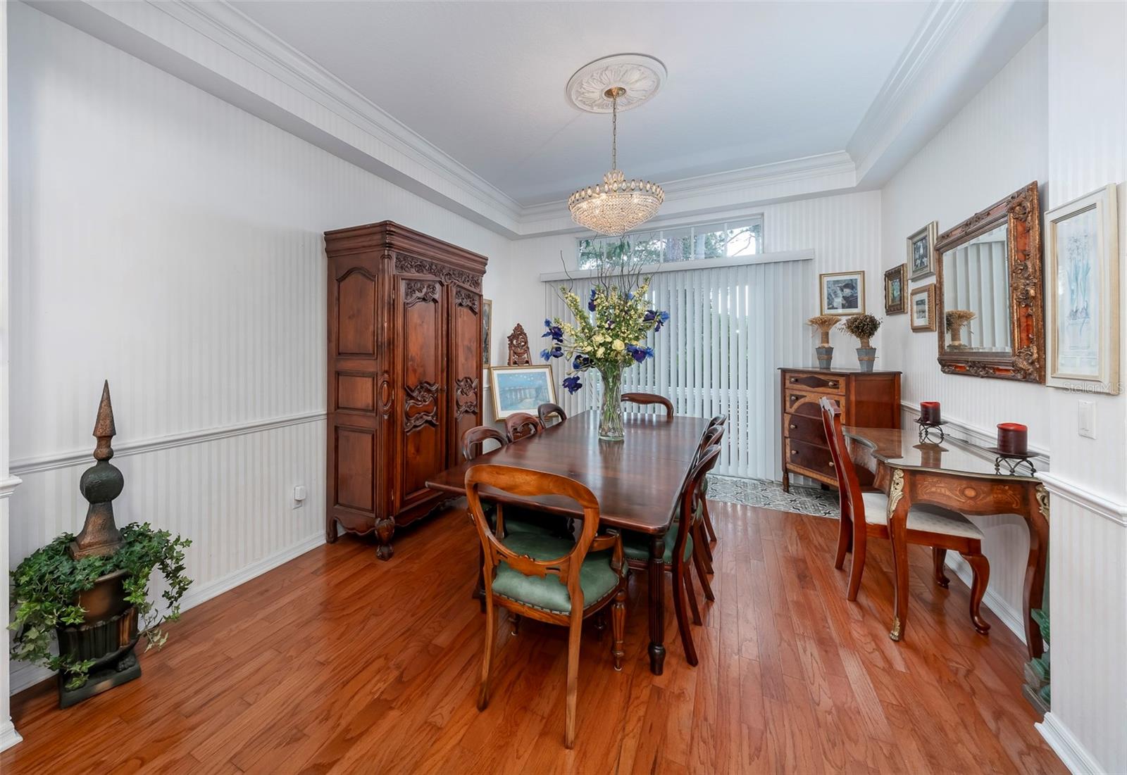 LAKE FOREST SEC 1 - Residential
