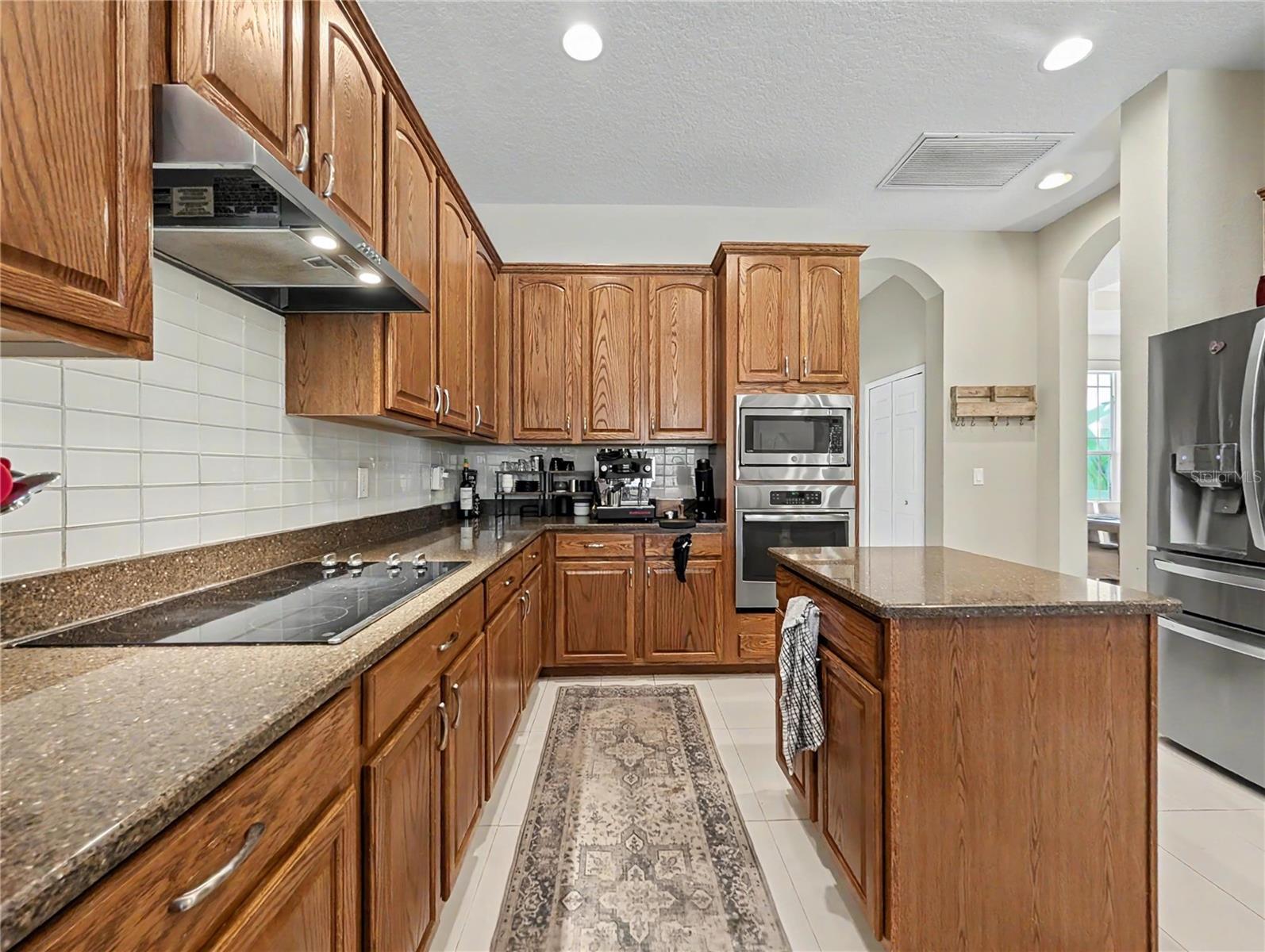 SONOMA PH I - Residential Lease