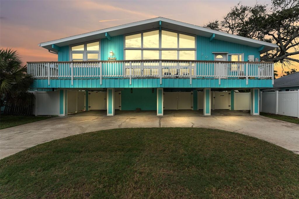 Photo of 208 Bates Avenue, Indian Rocks Beach, FL 33785 (MLS # TB8433818)