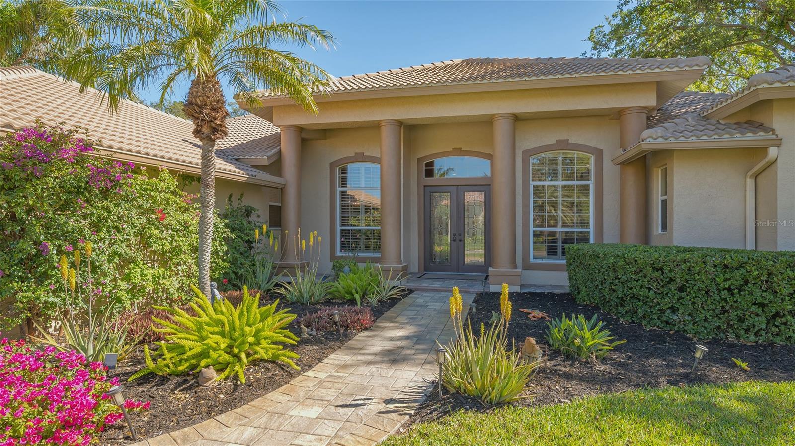 8504 WOODBRIAR DRIVE
