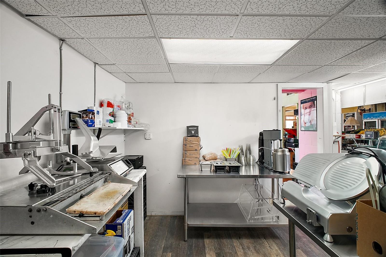 DREAM LAKE HEIGHTS - Commercial Sale