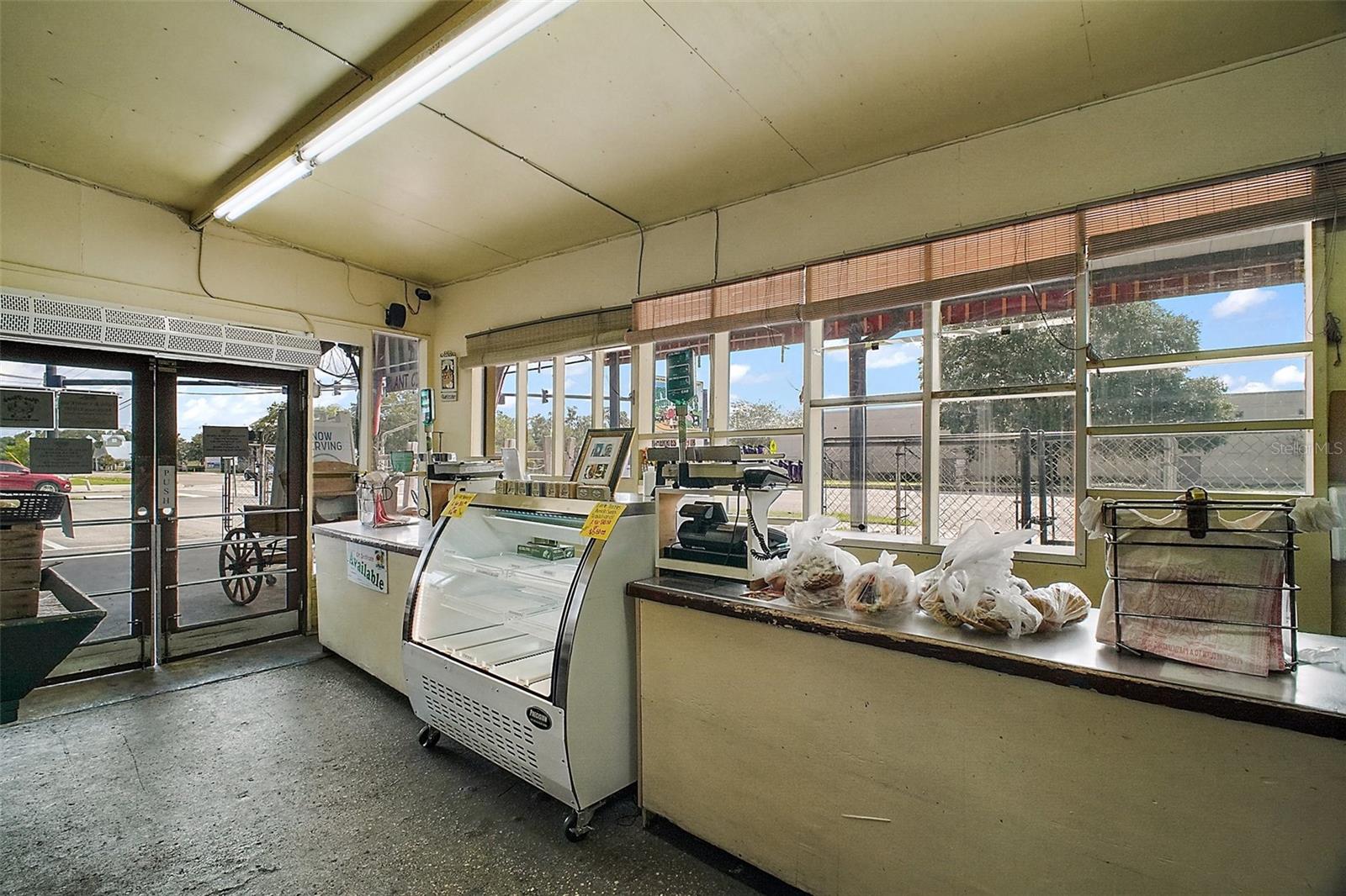 DREAM LAKE HEIGHTS - Commercial Sale