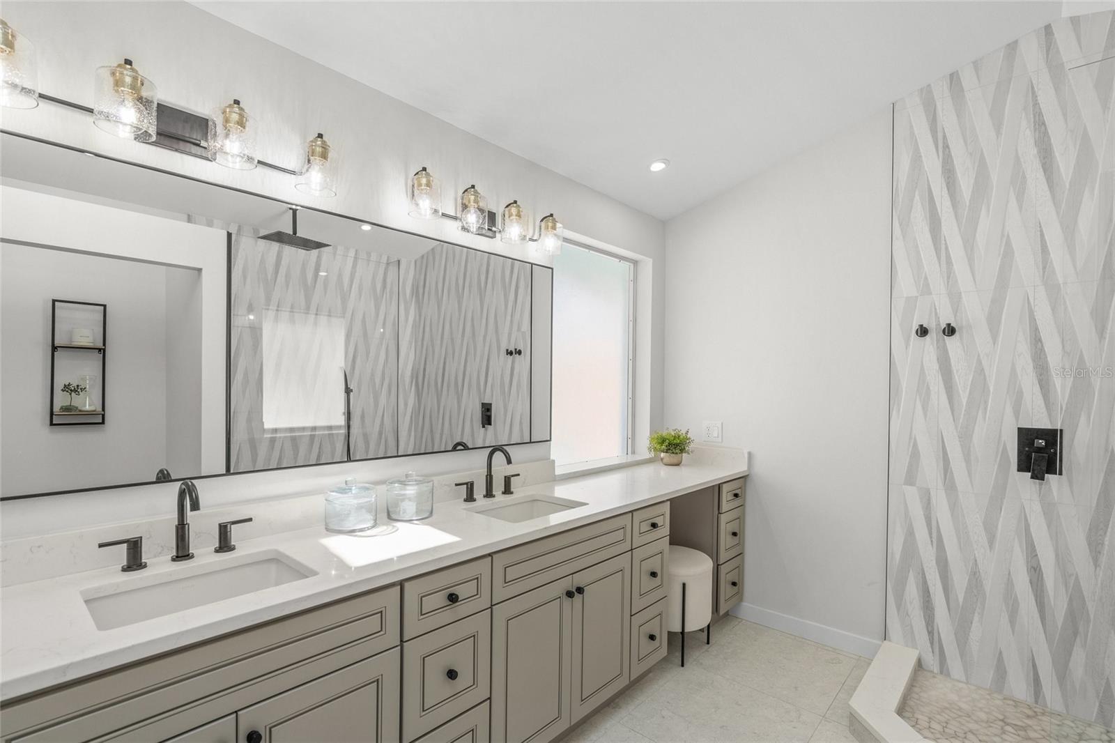 SOUTHBAY YACHT & RACQUET CLUB - Residential