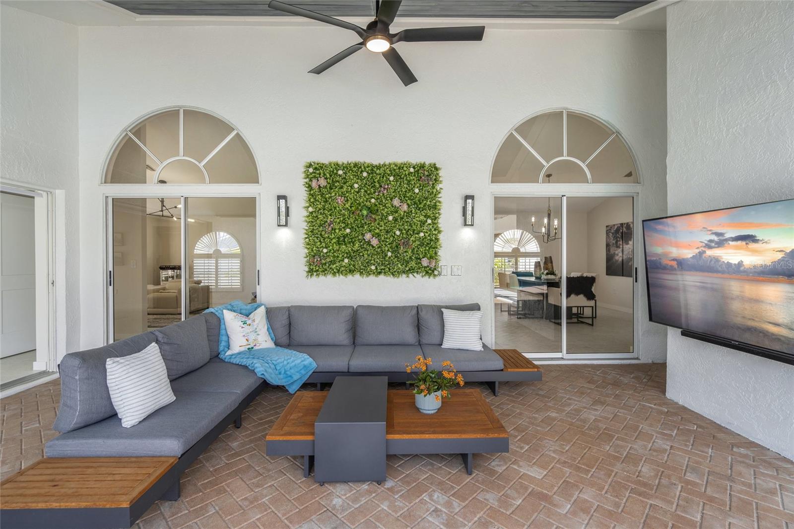 SOUTHBAY YACHT & RACQUET CLUB - Residential