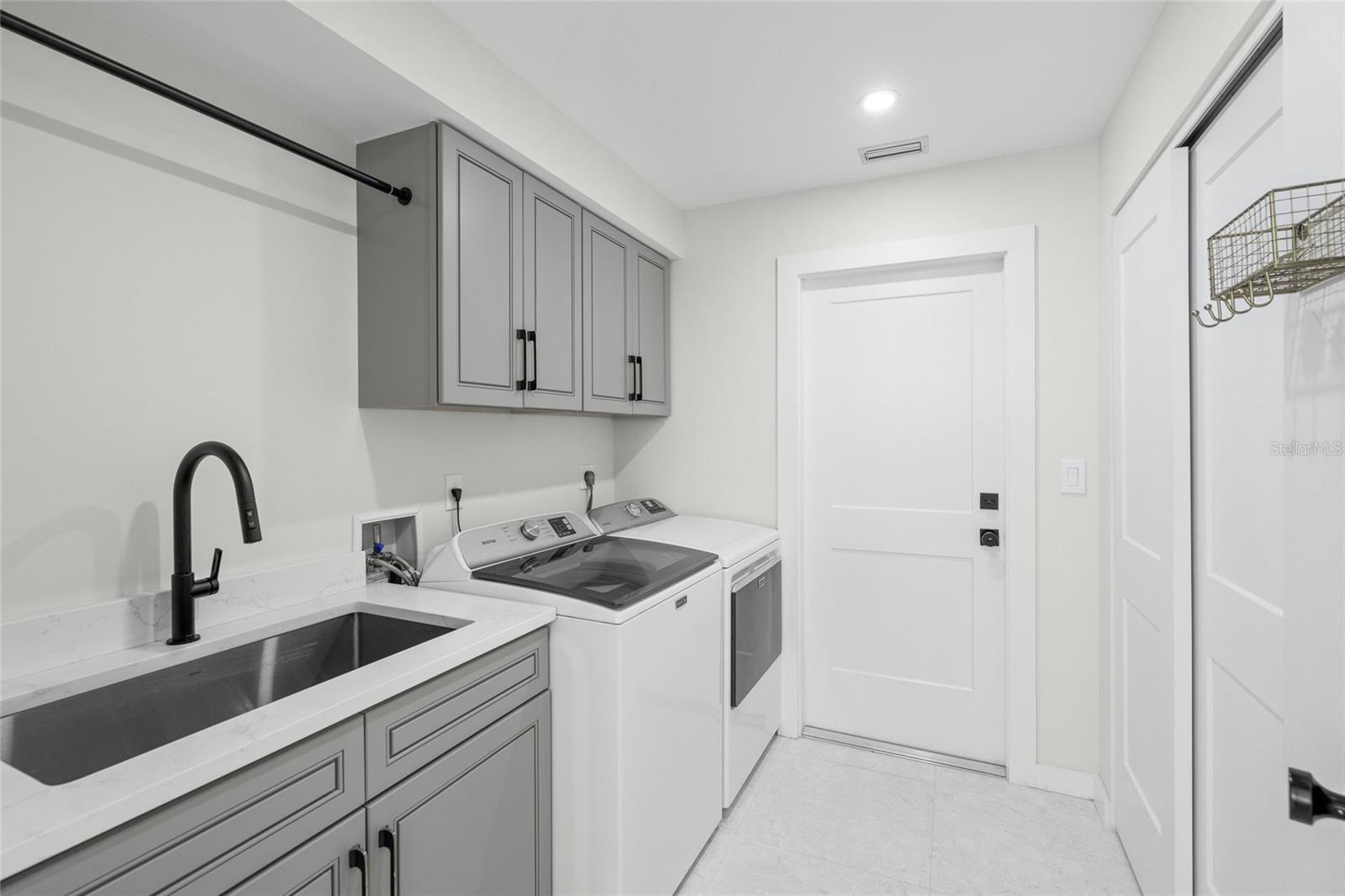 SOUTHBAY YACHT & RACQUET CLUB - Residential