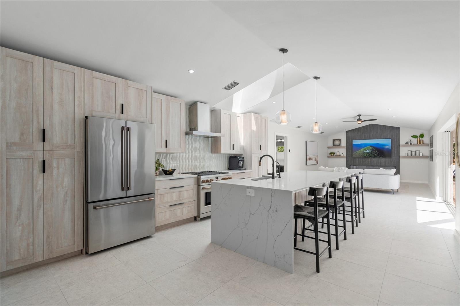 SOUTHBAY YACHT & RACQUET CLUB - Residential