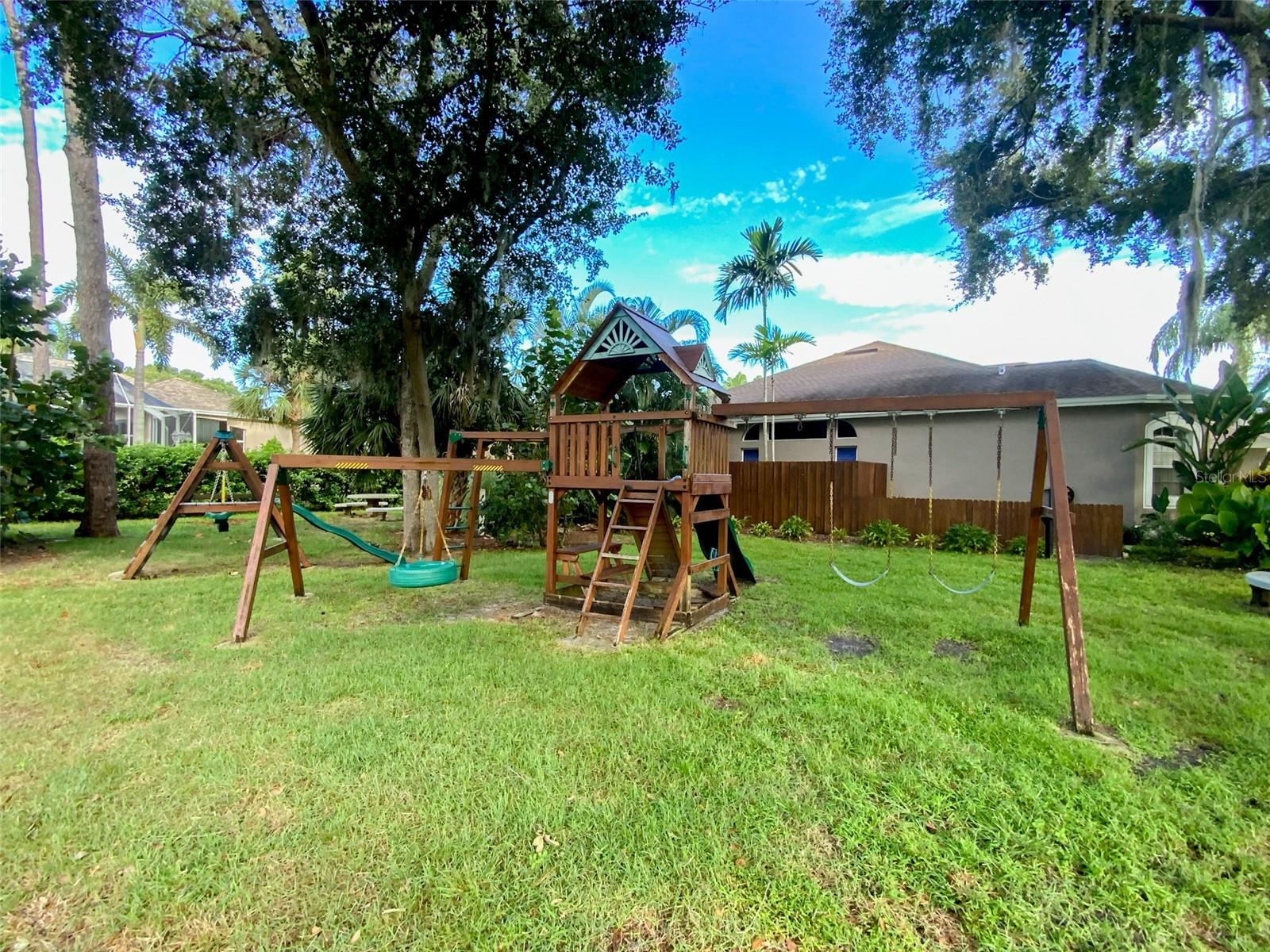 GRASSY POINTE - PH 1 - Residential