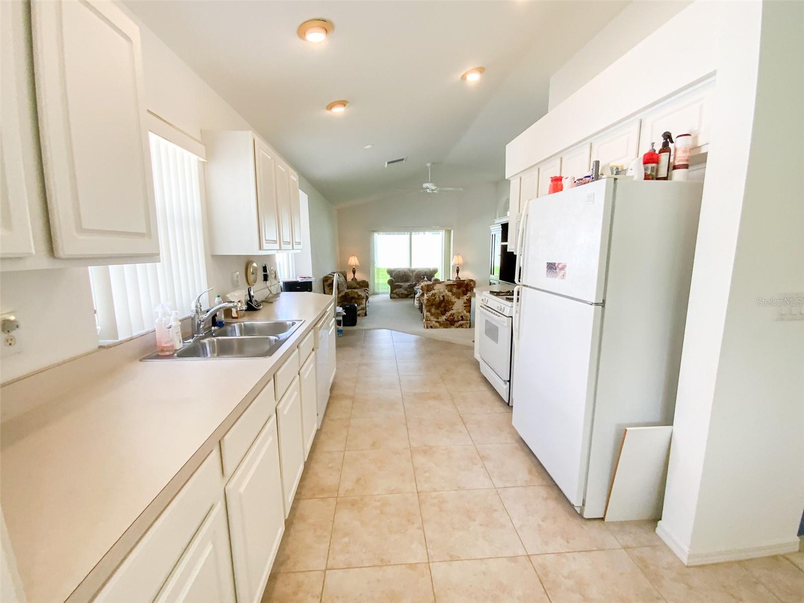 GRASSY POINTE - PH 1 - Residential