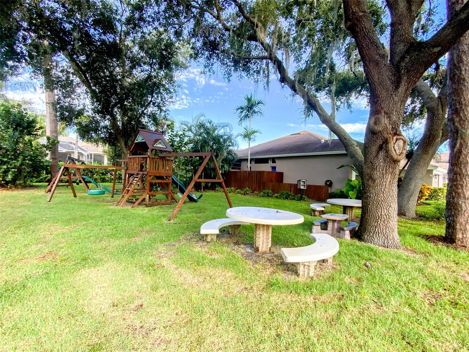GRASSY POINTE - PH 1 - Residential