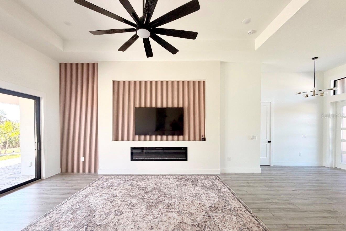 ROTONDA WEST PINE VALLEY - Residential