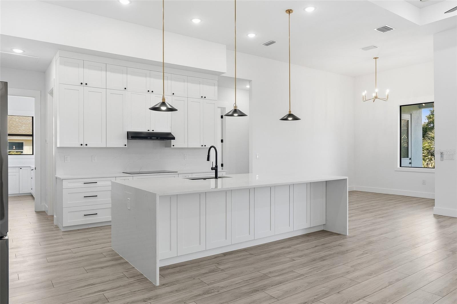 ROTONDA WEST PINE VALLEY - Residential