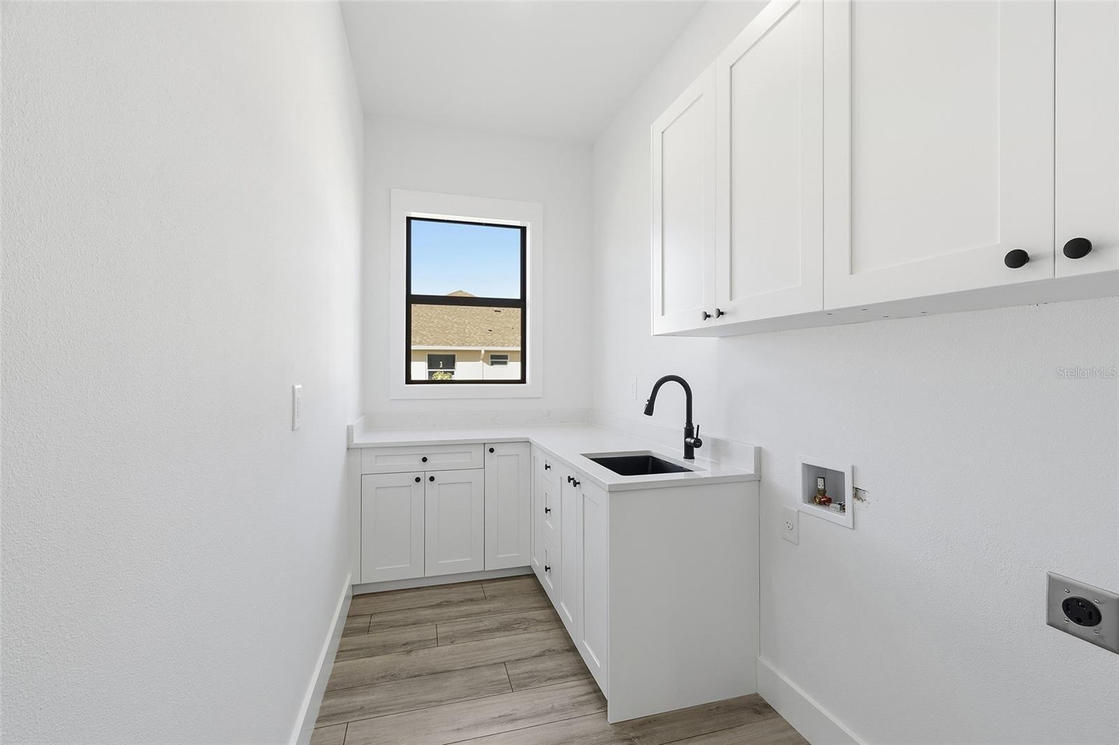 ROTONDA WEST PINE VALLEY - Residential