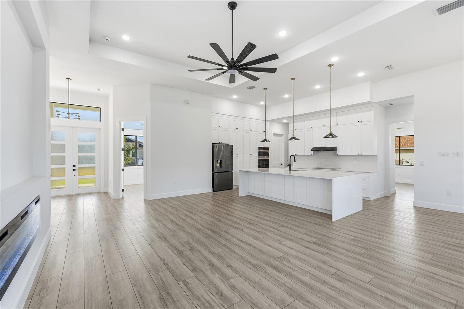 ROTONDA WEST PINE VALLEY - Residential