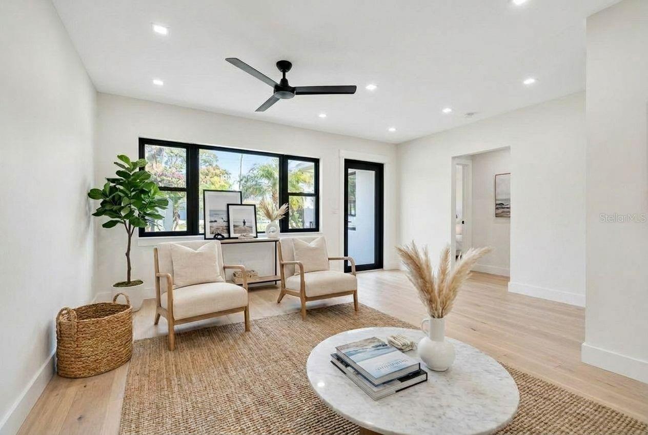 SUN-LIT SHORES - Residential