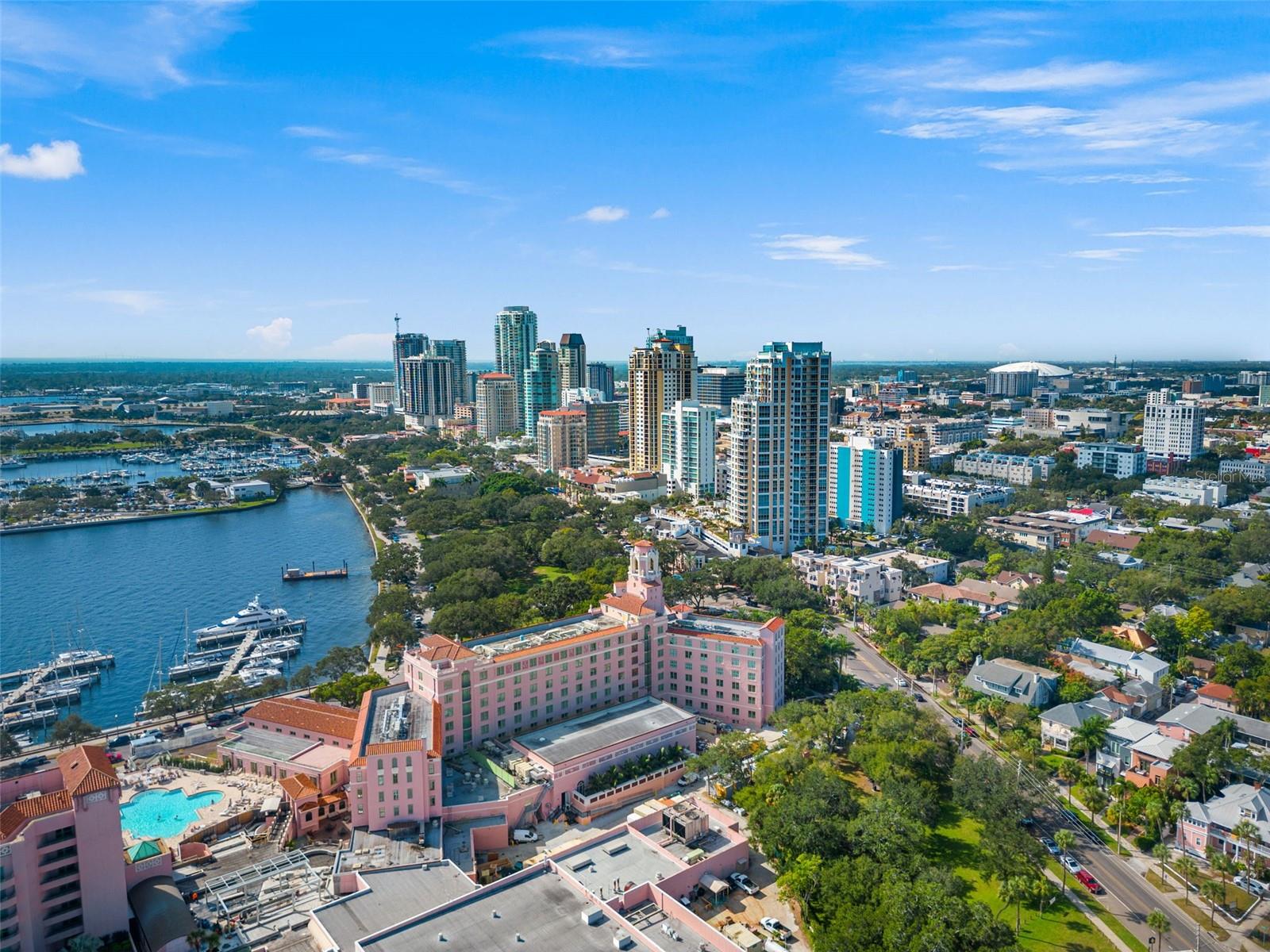 SUN-LIT SHORES - Residential