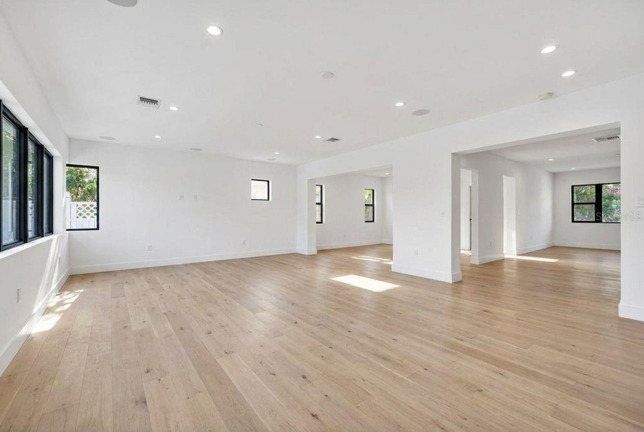 SUN-LIT SHORES - Residential