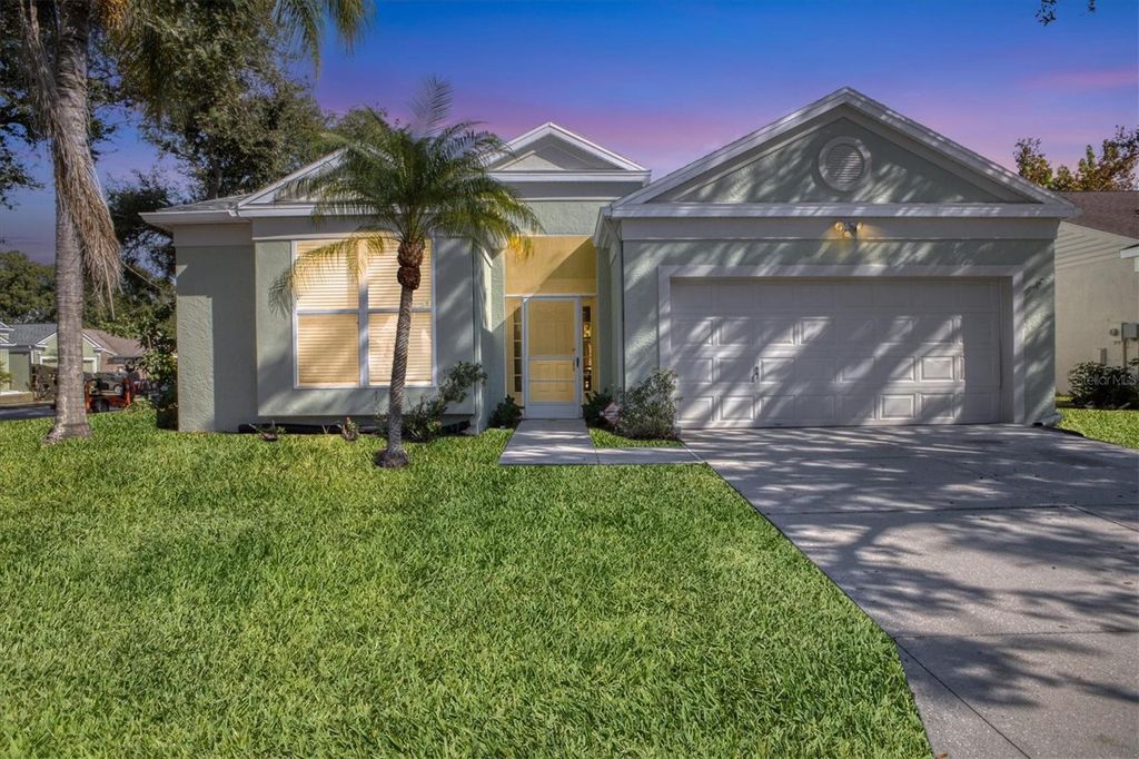 Photo of 5511 46th St E, Bradenton, FL 34203 (MLS # A4673903)